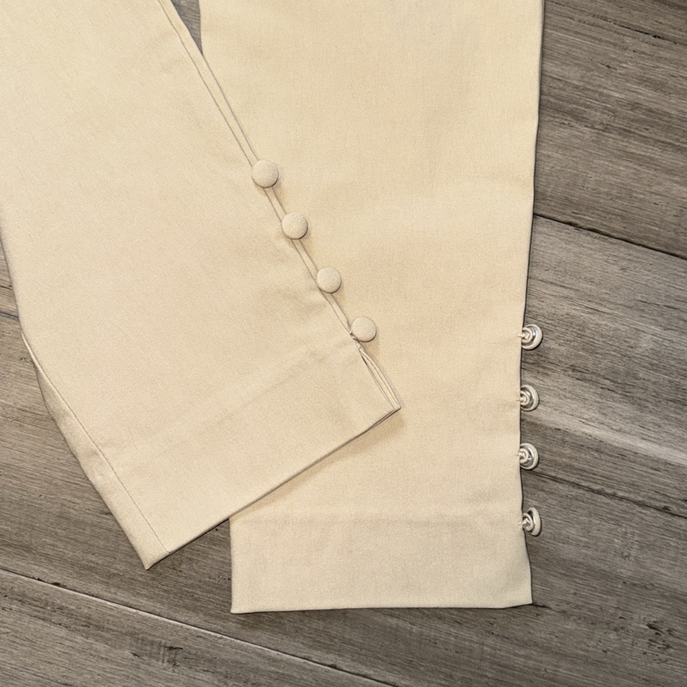 NWT Size 4P = 0P Chico's So Slimming Tan Casual Pull-on Pants. Lightweight Comfy - Picture 3 of 5